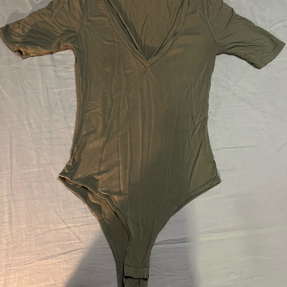 Drop the basic bodysuit olive - Picture 3 of 3